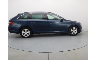 Skoda Superb - автомобили, коли, обяви за нови и употребявани 10