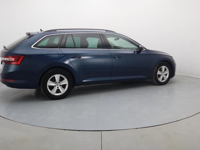 Skoda Superb - автомобили, коли, обяви за нови и употребявани 12