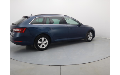 Skoda Superb - автомобили, коли, обяви за нови и употребявани 13