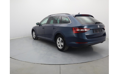 Skoda Superb - автомобили, коли, обяви за нови и употребявани 23