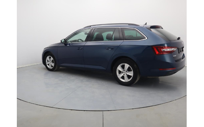 Skoda Superb - автомобили, коли, обяви за нови и употребявани 25