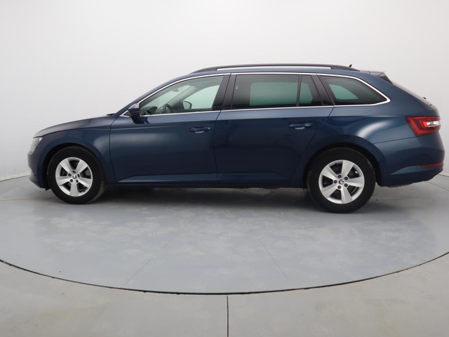 Skoda Superb - автомобили, коли, обяви за нови и употребявани 28