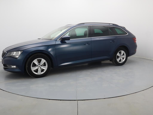 Skoda Superb - автомобили, коли, обяви за нови и употребявани 32