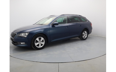 Skoda Superb - автомобили, коли, обяви за нови и употребявани 33