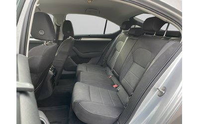 Skoda SUPERB 2.0 TDI 150 hp EURO6 - автомобили, коли, обяви за нови и употребявани 12