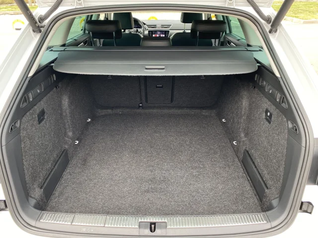 Skoda Superb 2.0 TDI (200 кс) 4x4 DSG - автомобили, коли, обяви за нови и употребявани 13