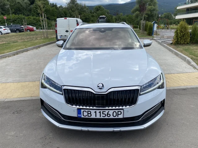 Skoda Superb 2.0 TDI (200 кс) 4x4 DSG - автомобили, коли, обяви за нови и употребявани 1