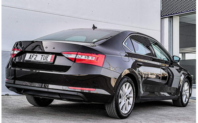 skoda-superb-2-0-tdi-dsg - 5