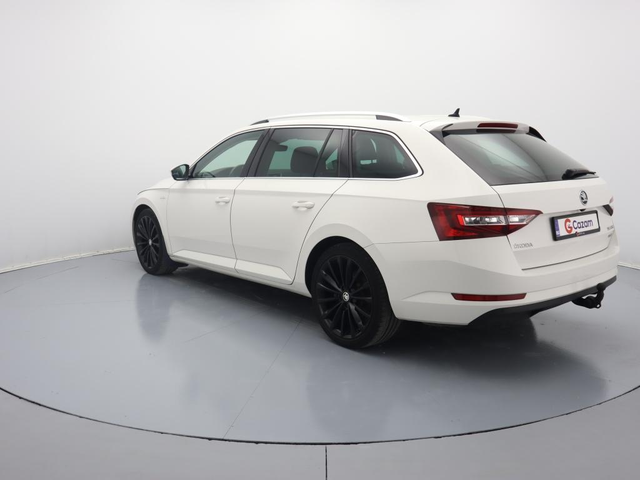 Skoda Superb 2.0 TDI  L&K  4x4 - автомобили, коли, обяви за нови и употребявани 23