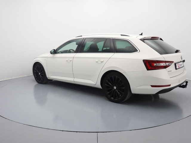 Skoda Superb 2.0 TDI  L&K  4x4 - автомобили, коли, обяви за нови и употребявани 24