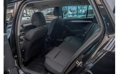 Skoda Superb 2.0TDI/4X4/AirCare/Подгрев/Дистроник/Ambition - автомобили, коли, обяви за нови и употребявани 11