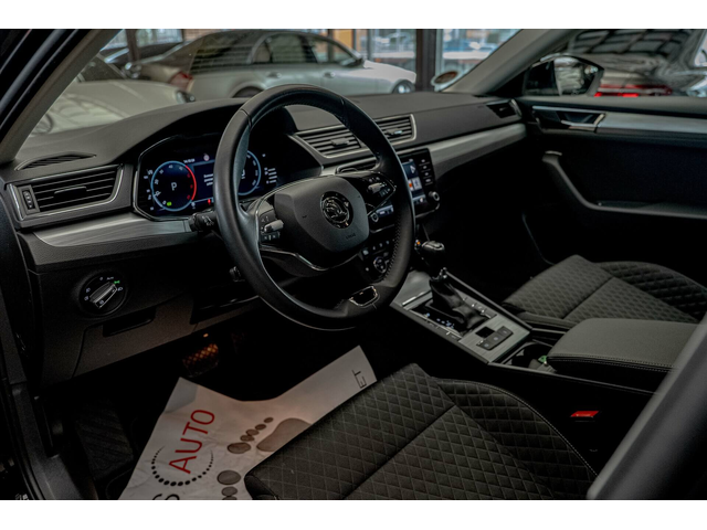 Skoda Superb 2.0TDI/4X4/AirCare/Подгрев/Дистроник/Ambition - автомобили, коли, обяви за нови и употребявани 7