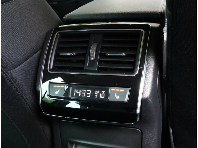 Skoda SuperB 2.0TDI/4X4 Scout/DSG/Подгрев/Камера/Virtual/Distronic/ - автомобили, коли, обяви за нови и употребявани 12