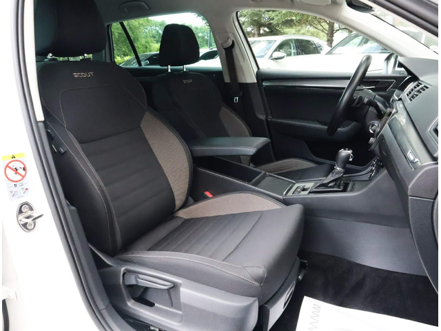 Skoda SuperB 2.0TDI/4X4 Scout/DSG/Подгрев/Камера/Virtual/Distronic/ - автомобили, коли, обяви за нови и употребявани 7