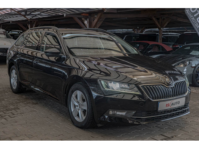 Skoda Superb 2.0TDI/DSG/ParkPilot/4x4/AirCare/Подгрев - автомобили, коли, обяви за нови и употребявани 1