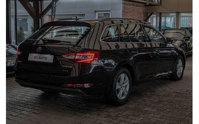 skoda-superb-2-0tdi-dsg-parkpilot-4x4-aircare-podgrev - 4