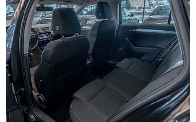 Skoda Superb 2.0TDI/DSG/ParkPilot/4x4/AirCare/Подгрев - автомобили, коли, обяви за нови и употребявани 7