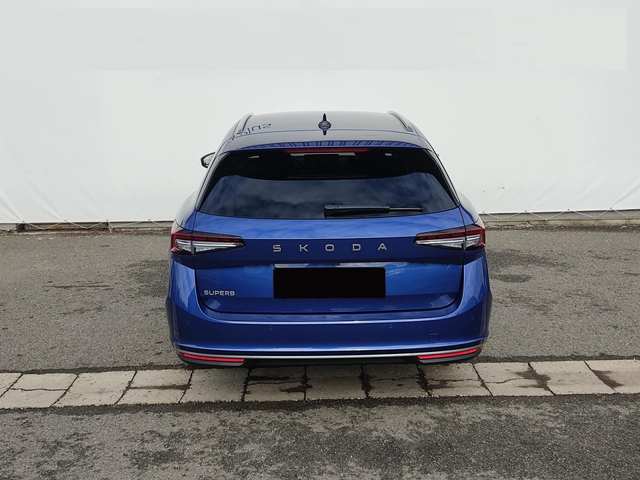 Skoda Superb Superb - автомобили, коли, обяви за нови и употребявани 5