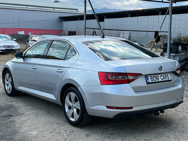 Skoda Superb 2.0 TDI-150к.с./Парктроник/Нави/Ел. Багажник/Euro6 - автомобили, коли, обяви за нови и употребявани 6
