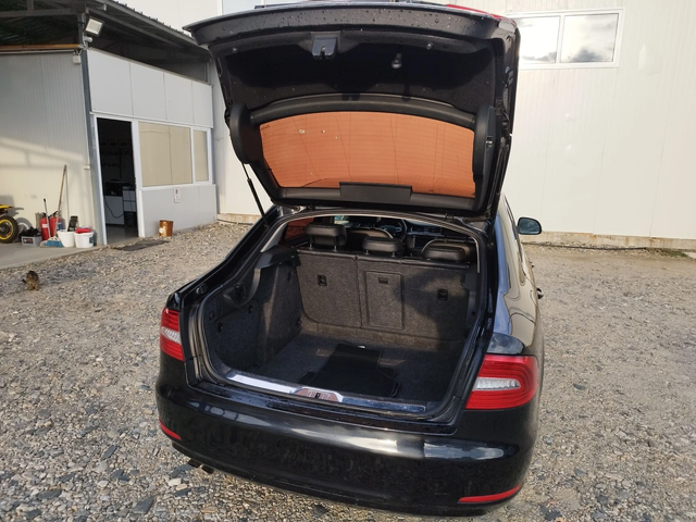 Skoda Superb 2.0TDI-140к.с. DSG/Памет/Навигация/Кожа/Старт-стоп - автомобили, коли, обяви за нови и употребявани 6