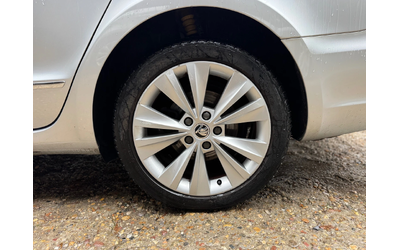 Skoda Superb 2.0TDI-DSG-NAVI-кожа - автомобили, коли, обяви за нови и употребявани 8