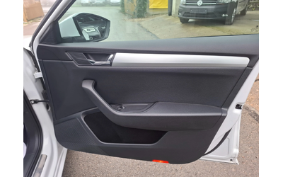 Skoda Superb 1.6TDI DSG Navi - автомобили, коли, обяви за нови и употребявани 11