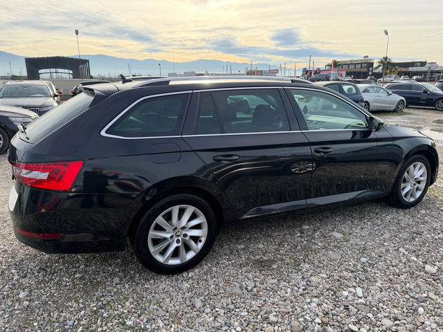 Skoda Superb 2.0 TDI -6 БРОЯ - автомобили, коли, обяви за нови и употребявани 3