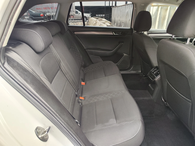 Skoda Superb CHERENPETUK* 2.0* DISTRONIC* LEDD* FACE* LIZING - автомобили, коли, обяви за нови и употребявани 6