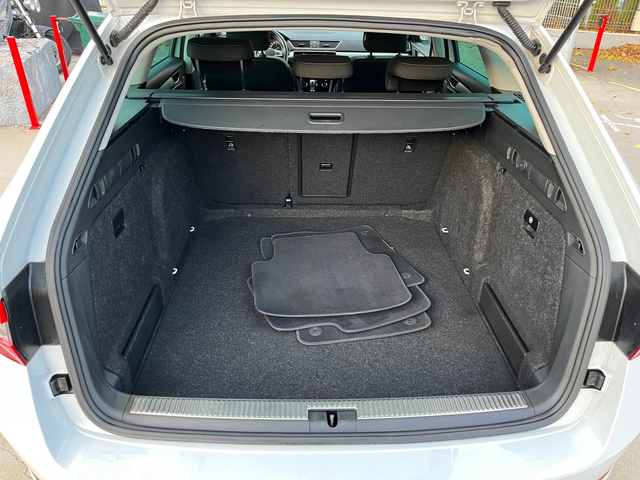 Skoda Superb 2.0TDI 190kc 4x4 Facelift - автомобили, коли, обяви за нови и употребявани 14