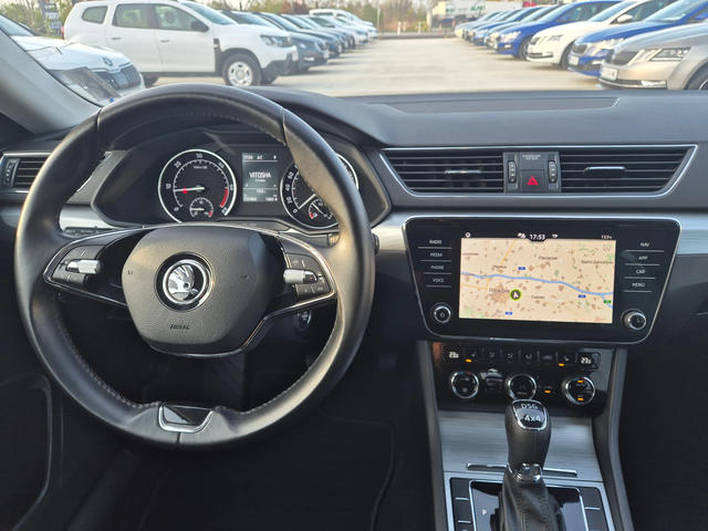 Skoda Superb С-Гаранция-4х4-2.0TDI-А/Т-200кс. - автомобили, коли, обяви за нови и употребявани 13