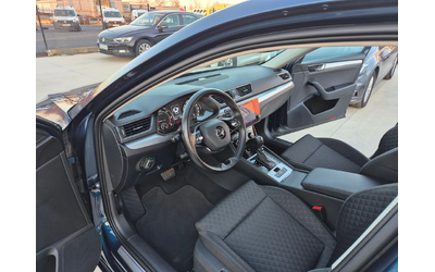 Skoda Superb С-Гаранция-2.0-A/T - автомобили, коли, обяви за нови и употребявани 12