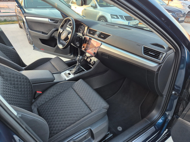 Skoda Superb С-Гаранция-2.0-A/T - автомобили, коли, обяви за нови и употребявани 8