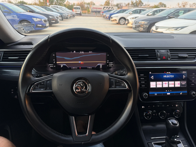 Skoda Superb ГАРАНЦИЯ , DIGITAL , 2.0 A/T - автомобили, коли, обяви за нови и употребявани 14