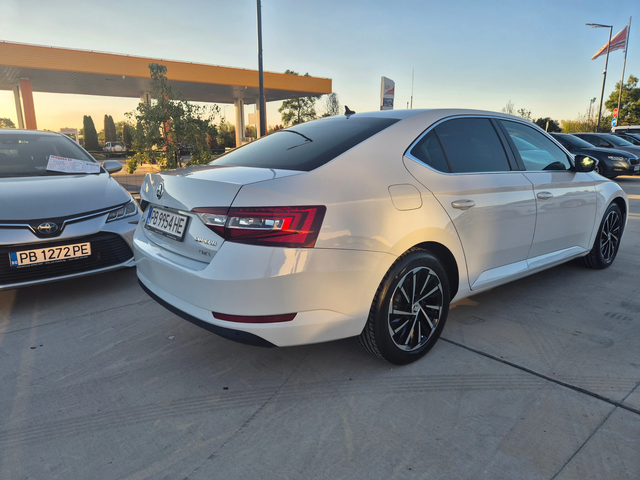 Skoda Superb L/K-4х4-190-А/Т - автомобили, коли, обяви за нови и употребявани 4