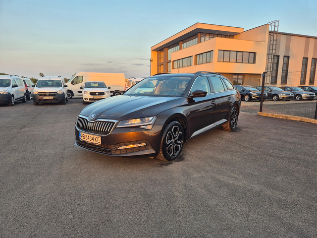 Skoda Superb С-Гаранция-4Х4 -А/Т -190кс - автомобили, коли, обяви за нови и употребявани 0