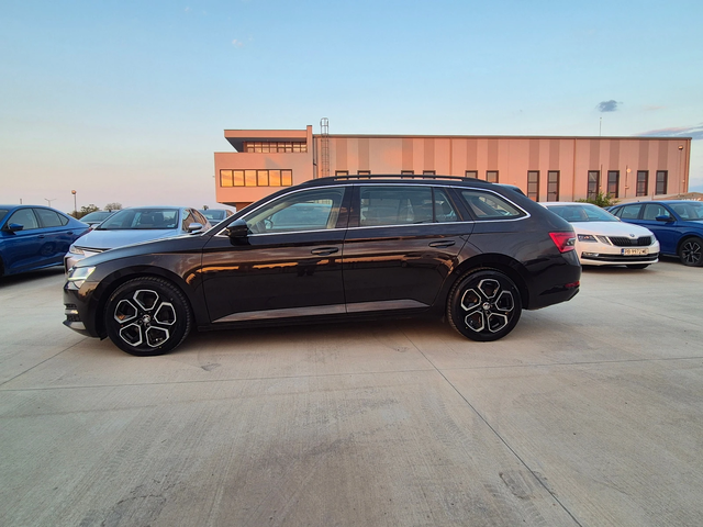 Skoda Superb С-Гаранция-4Х4 -А/Т -190кс - автомобили, коли, обяви за нови и употребявани 1