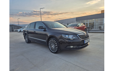 Skoda Superb 3.6 V6 4x4 Laurin & Klement - автомобили, коли, обяви за нови и употребявани 6