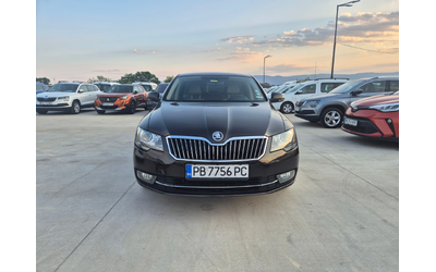 Skoda Superb 3.6 V6 4x4 Laurin & Klement - автомобили, коли, обяви за нови и употребявани 7