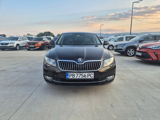 Skoda Superb 3.6 V6 4x4 Laurin & Klement - автомобили, коли, обяви за нови и употребявани 7