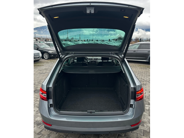 Skoda Superb 2.0TDI* 150kc* LED* NAVI* D&G* TOP* - автомобили, коли, обяви за нови и употребявани 16