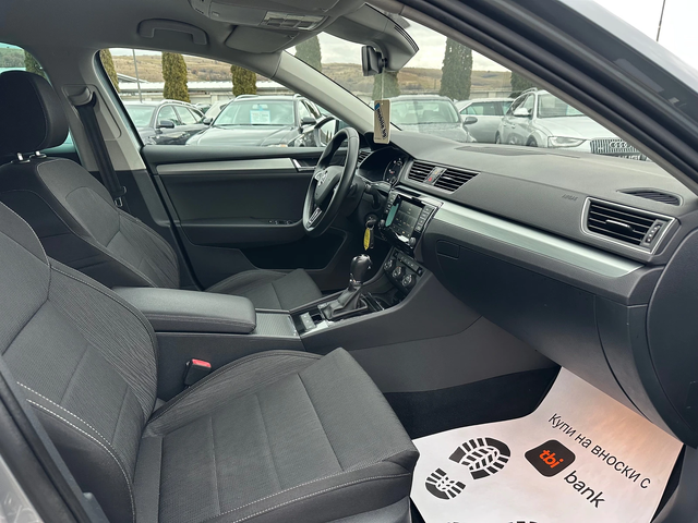 Skoda Superb 2.0TDI* 150kc* LED* NAVI* D&G* TOP* - автомобили, коли, обяви за нови и употребявани 8