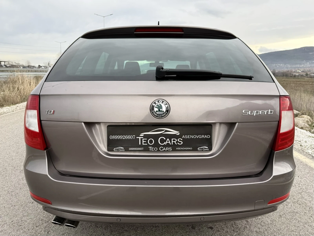Skoda Superb 2.0 TDI / ELEGANCE / PARKTRONIC / TEMPOMAT - автомобили, коли, обяви за нови и употребявани 5