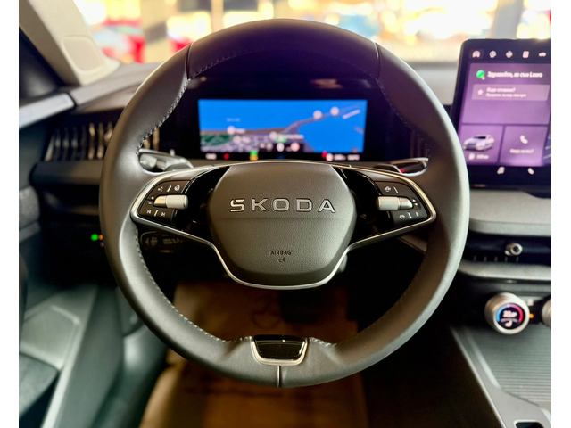 Skoda Superb 2.0TDI DSG* Essence* Лизинг* Carplay* Гаранция - автомобили, коли, обяви за нови и употребявани 10