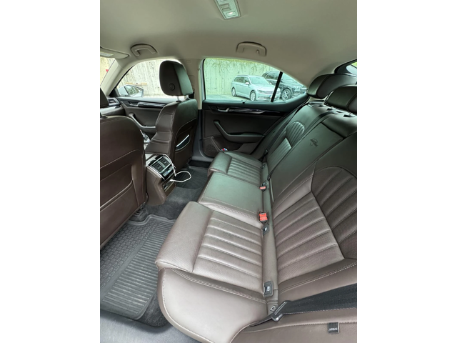 Skoda Superb L&K - автомобили, коли, обяви за нови и употребявани 8
