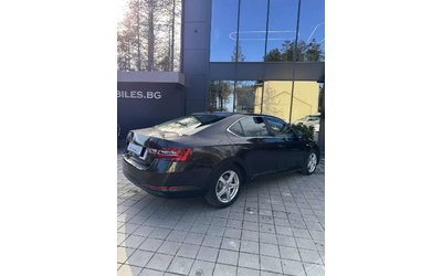 Skoda Superb Laurin&Klement 4х4 - автомобили, коли, обяви за нови и употребявани 6