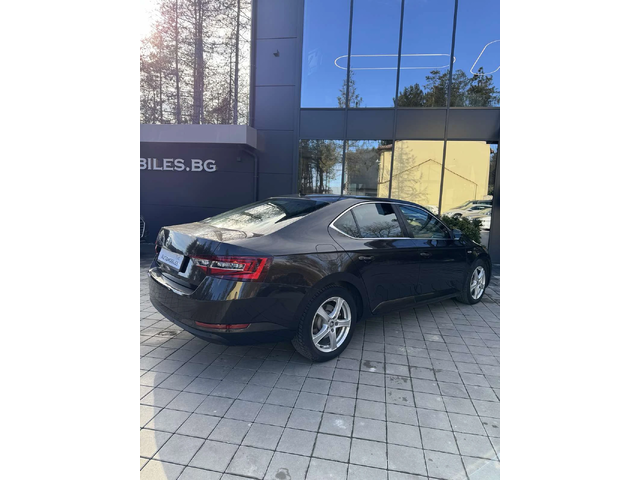 Skoda Superb Laurin&Klement 4х4 - автомобили, коли, обяви за нови и употребявани 6