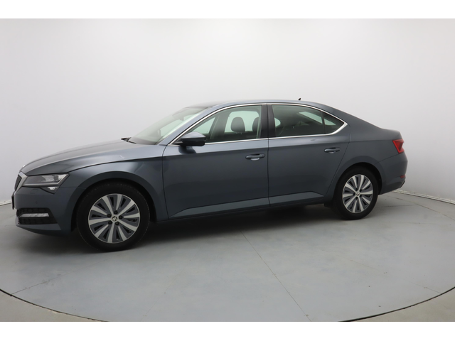 Skoda Superb - автомобили, коли, обяви за нови и употребявани 8
