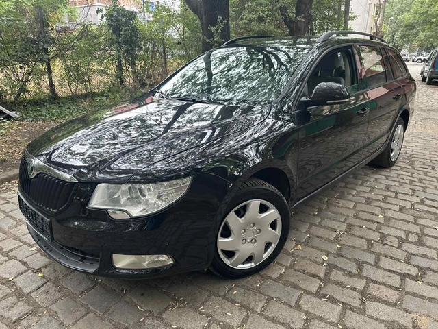 Skoda Superb 1, 6TDi - автомобили, коли, обяви за нови и употребявани 0