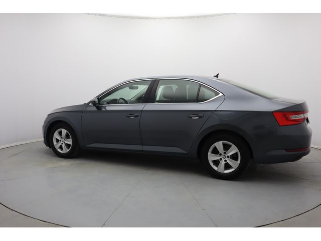 Skoda Superb - автомобили, коли, обяви за нови и употребявани 12