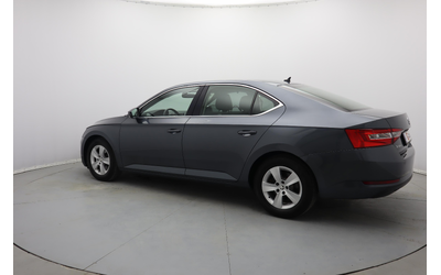 Skoda Superb - автомобили, коли, обяви за нови и употребявани 13